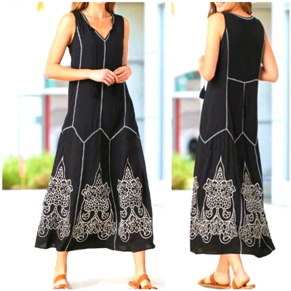 NWT ~ PAPARAZZI BY BIZ Boho Embroidered Maxi Dress